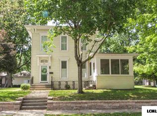 335 N Union St, Lincoln, IL