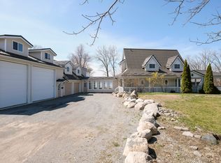 20397 Loyalist Pkwy, Prince Edward County, ON K0K1T0