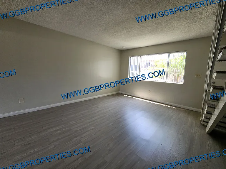 12721-12729 S Kalnor Ave — Photo 5