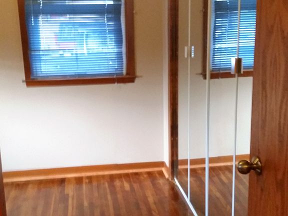 3rd image of 10831 Kumquat St NW