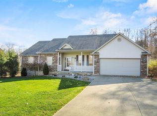 5342 Clingan Trails Blvd, Struthers, OH 44471