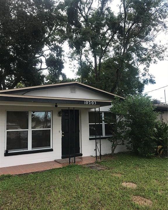 1st image of 10203 Lola St