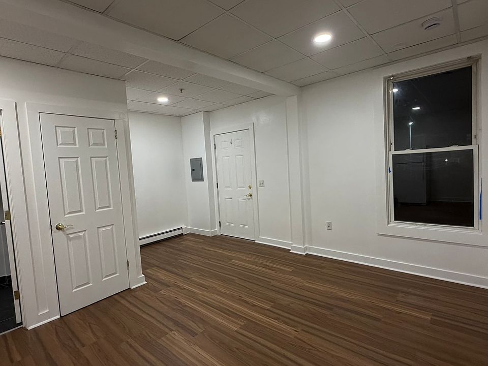 1st image of 273 Newport Ave Unit 2
