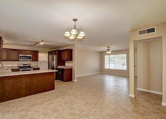 3rd image of 3639 W Gardenia Ave