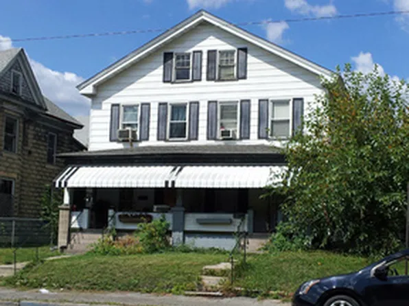 1405 Pennsylvania Ave, Tyrone, PA 16686