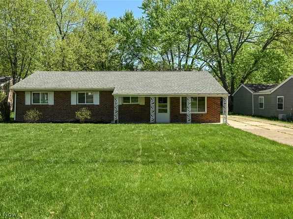 1447 Fairwood Rd, Kent, OH 44240