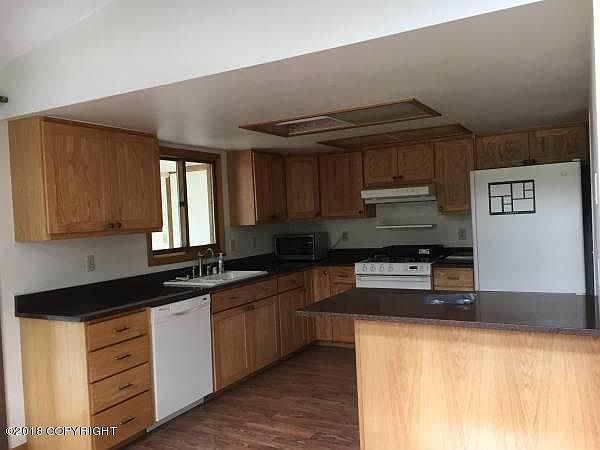 2nd image of 4306 Butte Cir