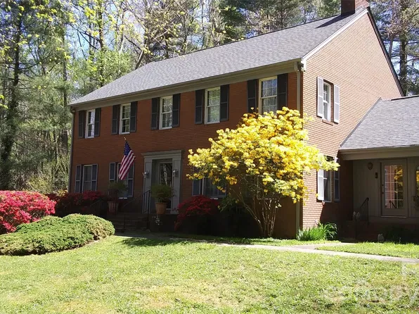 200 Heathcote Rd, Hendersonville, NC 28791