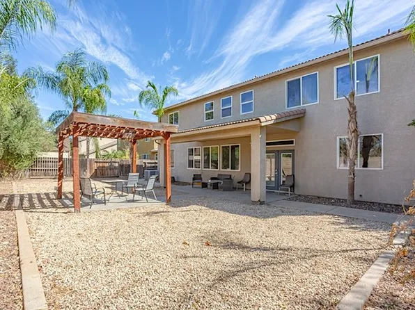 2337 N Silvervale St, Visalia, CA 93291