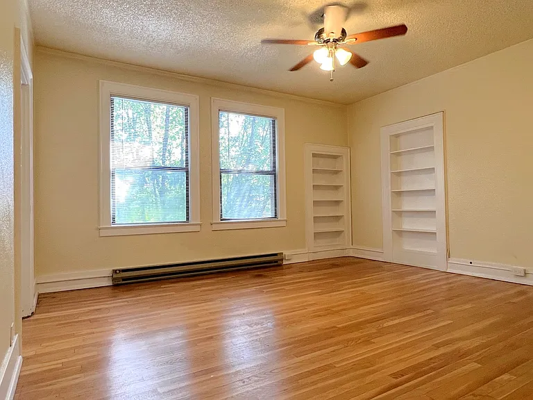 Marcella Apartments — Photo 26