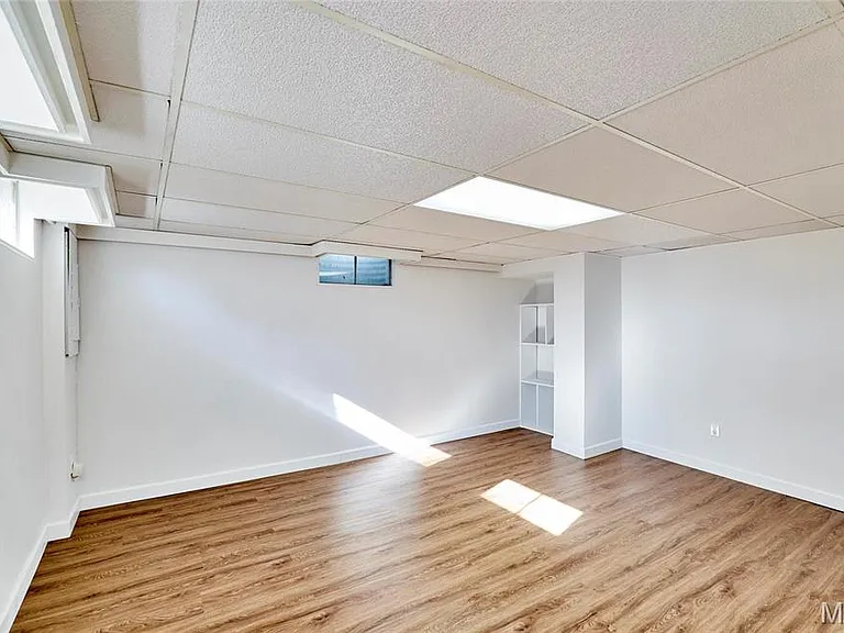 415 Trail Grove Ct — Photo 42