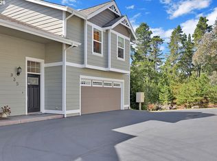 935 Hemlock St, Florence, OR 97439