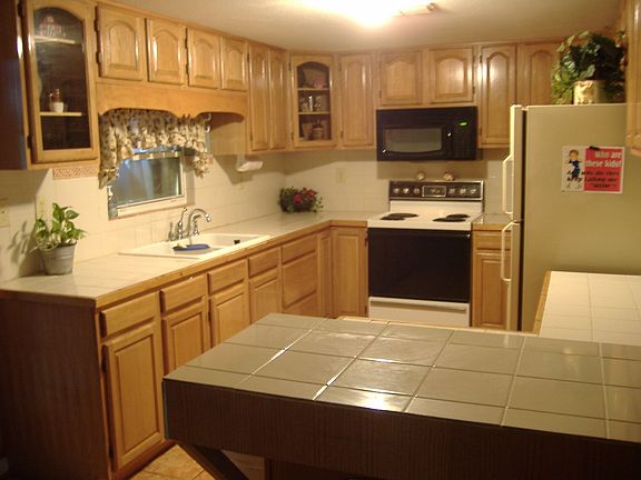 kitchen new cabinets and appliances 