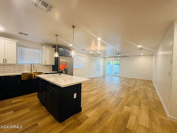 3rd image of 9154 W POLK Street