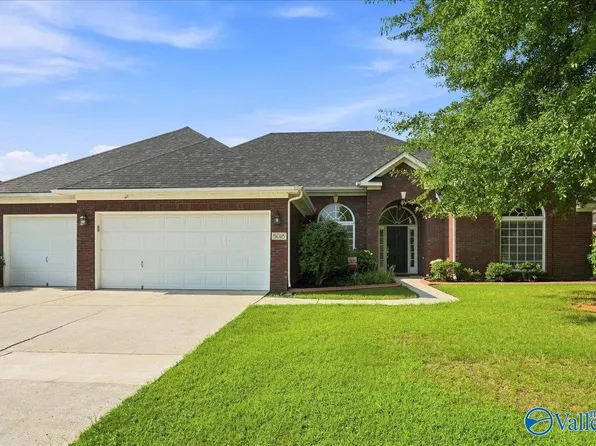 5018 Patriot Park Cir SE, Owens Cross Roads, AL 35763