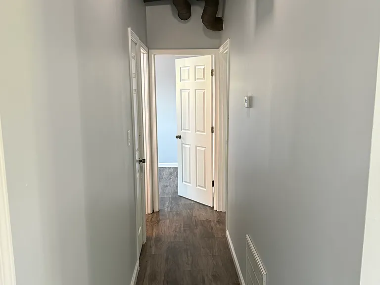 612 E 47th Pl — Photo 11
