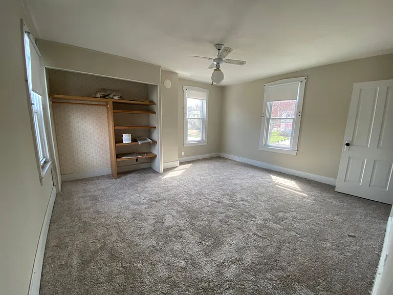 2231 Hampshire St — Photo 14
