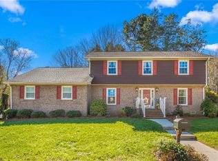 5601 Belvidere Pl, Greensboro, NC 27410