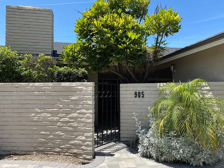 905 N Almansor St — Photo 4