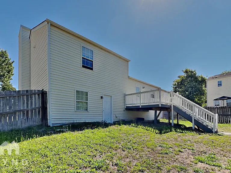 105 Bridgedale Ct — Photo 20