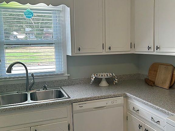 New countertops/sink/faucet