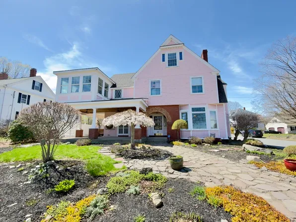 47 Salem St, Haverhill, MA 01835