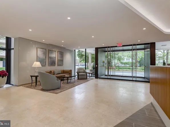 4141 N Henderson Rd, Arlington, VA