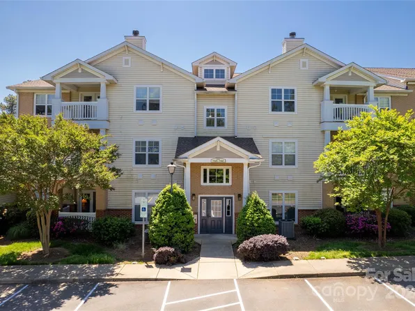 11833 Ridgeway Park Dr, Charlotte, NC 28277