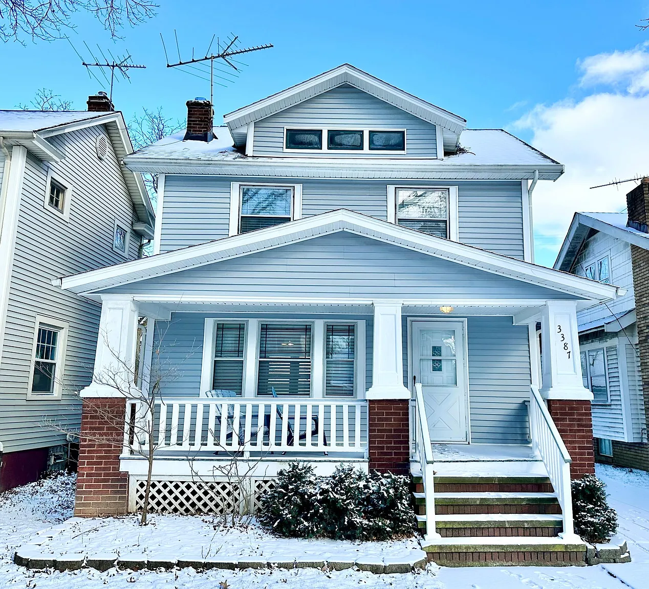 3387 W 129th St photo 1