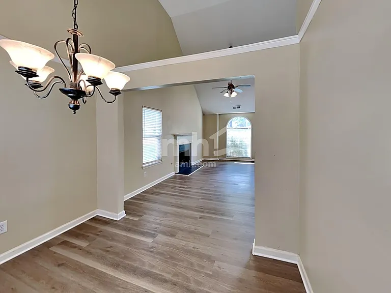 3150 Peartree Dr NW — Photo 7