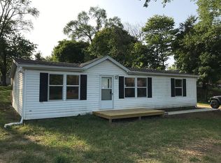 1105 Lake Shore Dr, Medway, OH 45341