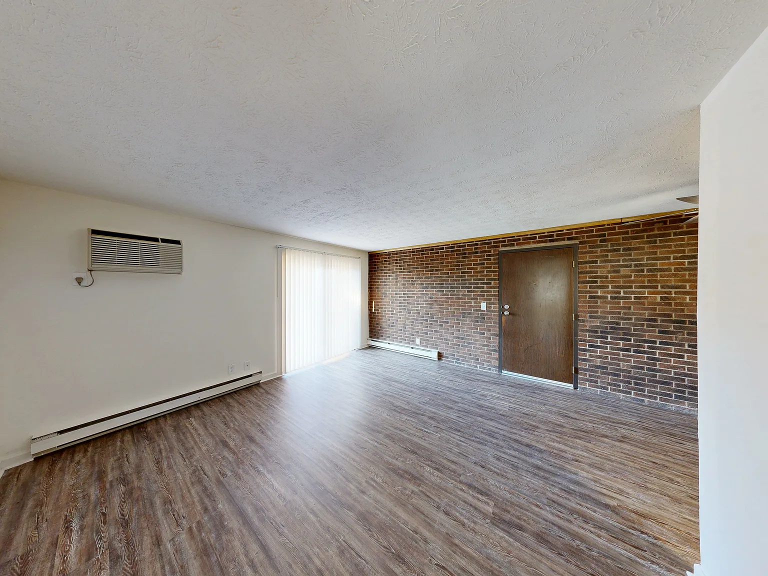 Brixworth Apartments — Photo 4