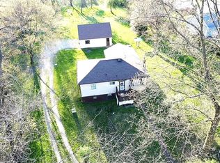 106 Oak Ln, Tarentum, PA 15084