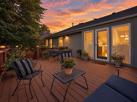 4th image of 5907 Meadowsweet Ln
