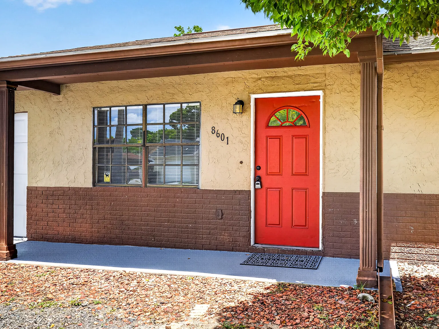 2 bed, 775 sqft, $1,395 — Photo 2