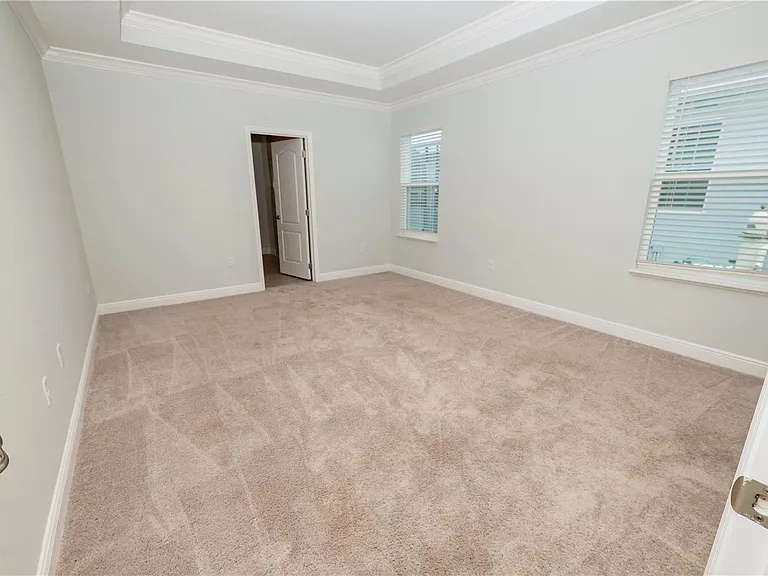 375 Villa Sorrento Cir — Photo 14