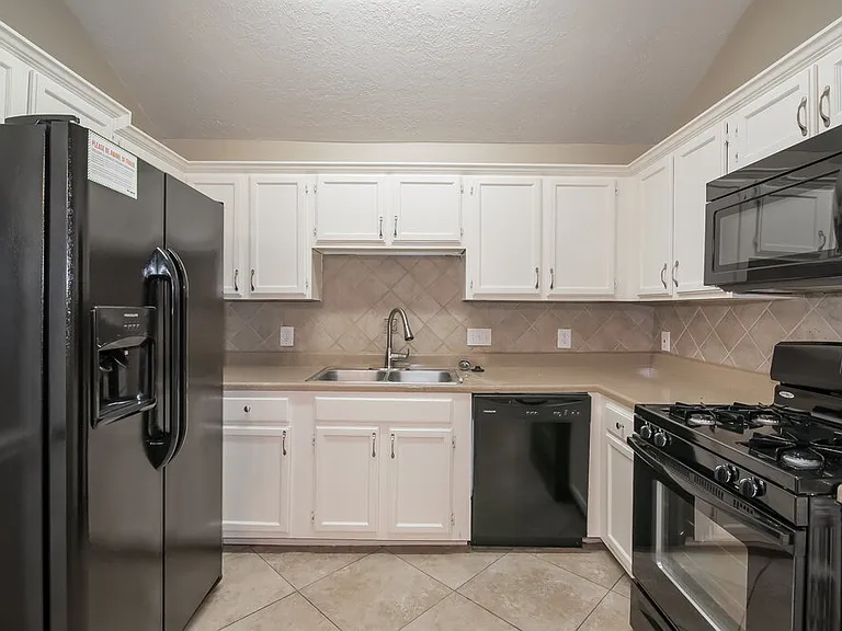 11742 Yearling Dr — Photo 4