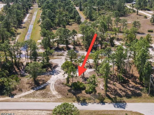 1032 Draper St, Lehigh Acres, FL 33974
