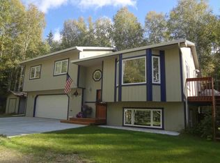 412 Hillside Dr, Fairbanks, AK 99712