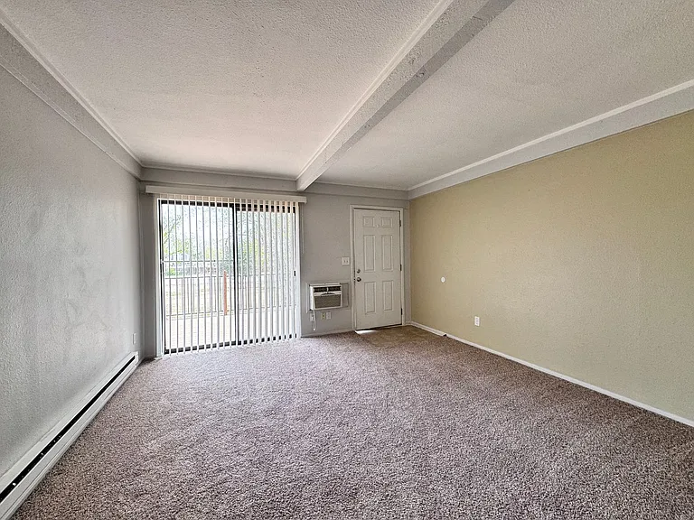 804 Stone Mountain Dr #204 — Photo 3