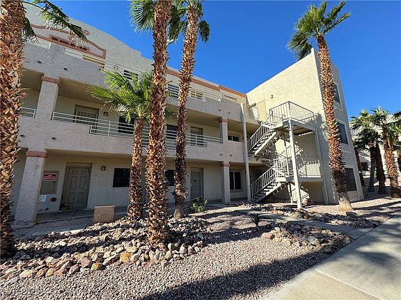 2nd image of 2020 Mesquite Ln APT 205