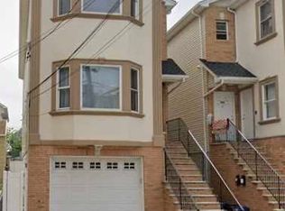 411 Warren St #1F, Harrison, NJ 07029