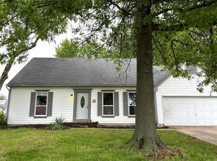 596 Schrader Farm Dr, Saint Peters, MO 63376