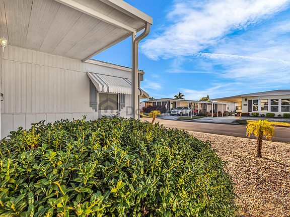 5th image of 165 Guava Cir