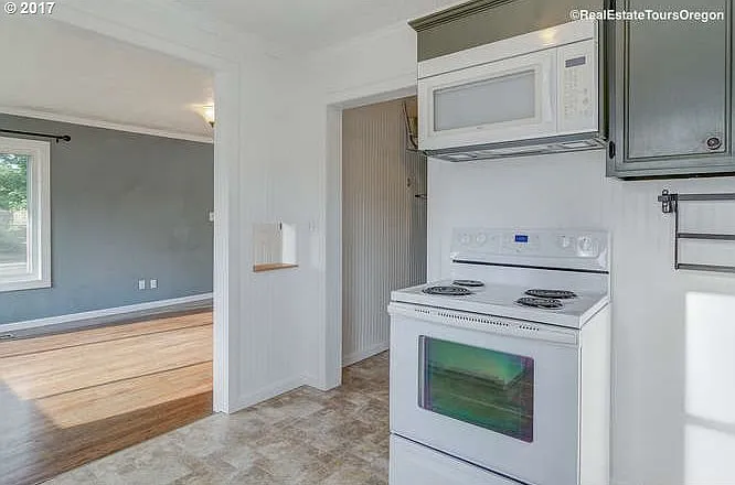 10006 SE Yukon St — Photo 8