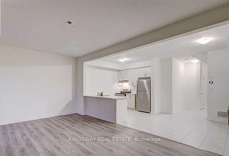 3 bed, $2,700 — Photo 3