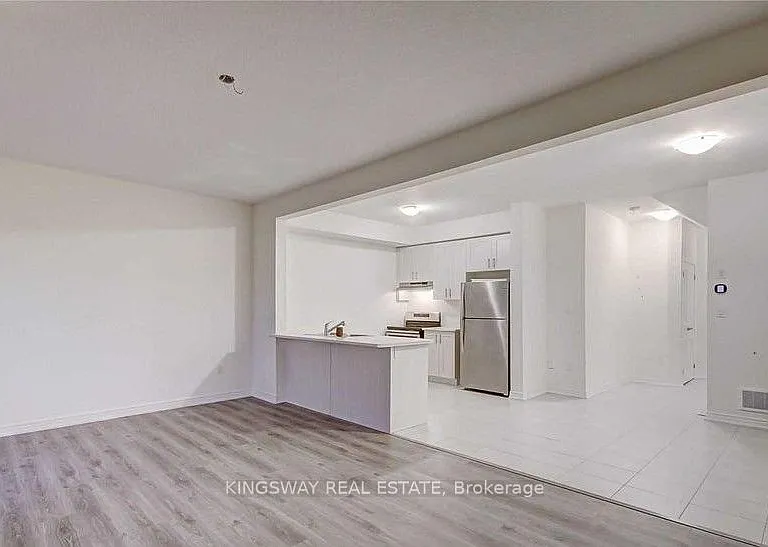 16 Bradbury Rd — Photo 3