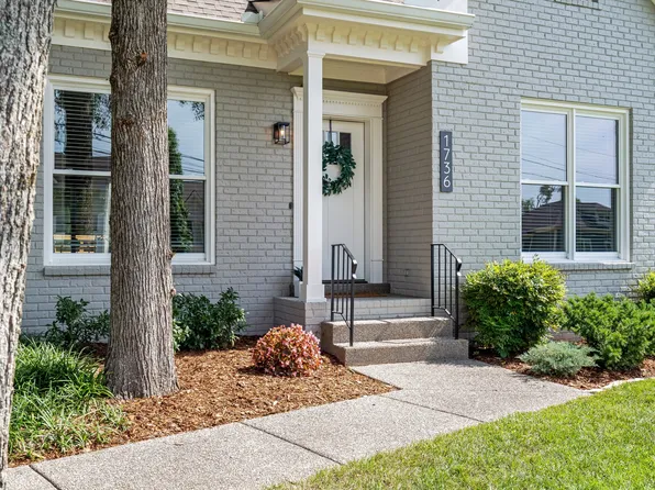 1736 Hillmont Dr, Nashville, TN 37215