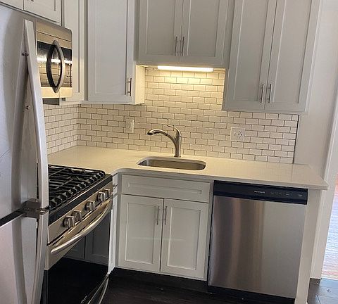 2nd image of 6320 Oakland Ave #2AP