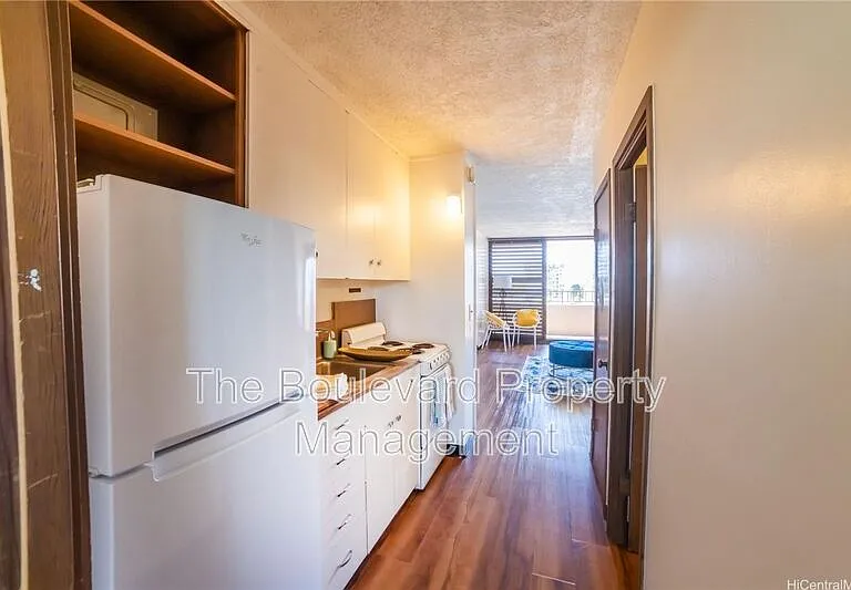 1710 Makiki St #602-AV0048 — Photo 7